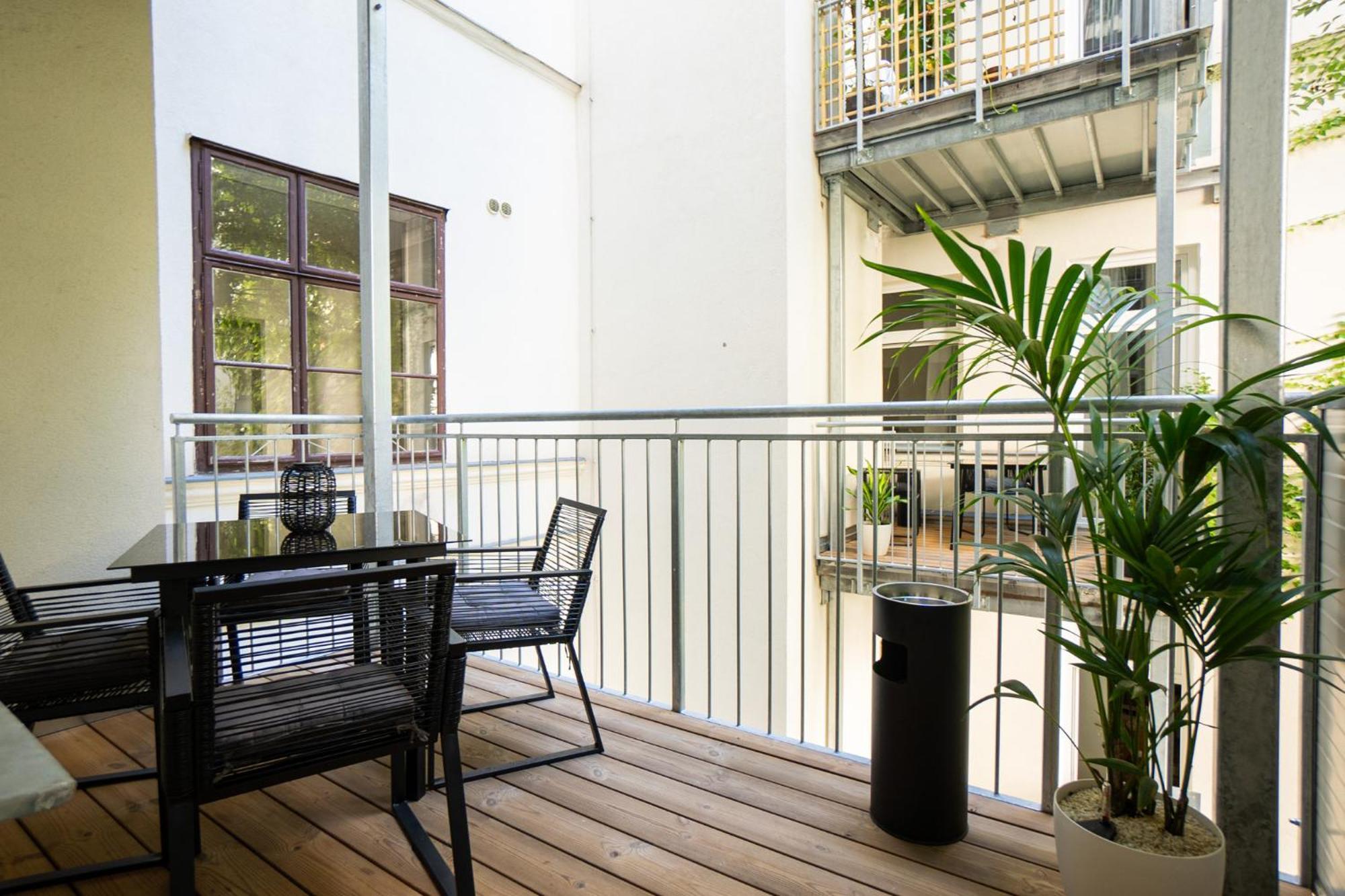 46 M2 Bright With A Balcony * Wien
